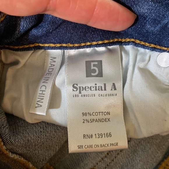 Special A Kodi 98%cotton mid-rise distressed hem flare jeans. Size 5 (27) - Picture 14 of 15